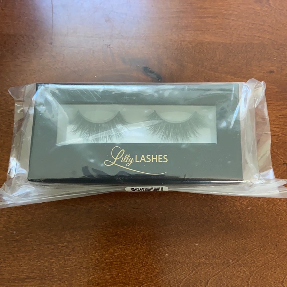 2 pack of Lilly Lashes, 3D Mink and Lite mink